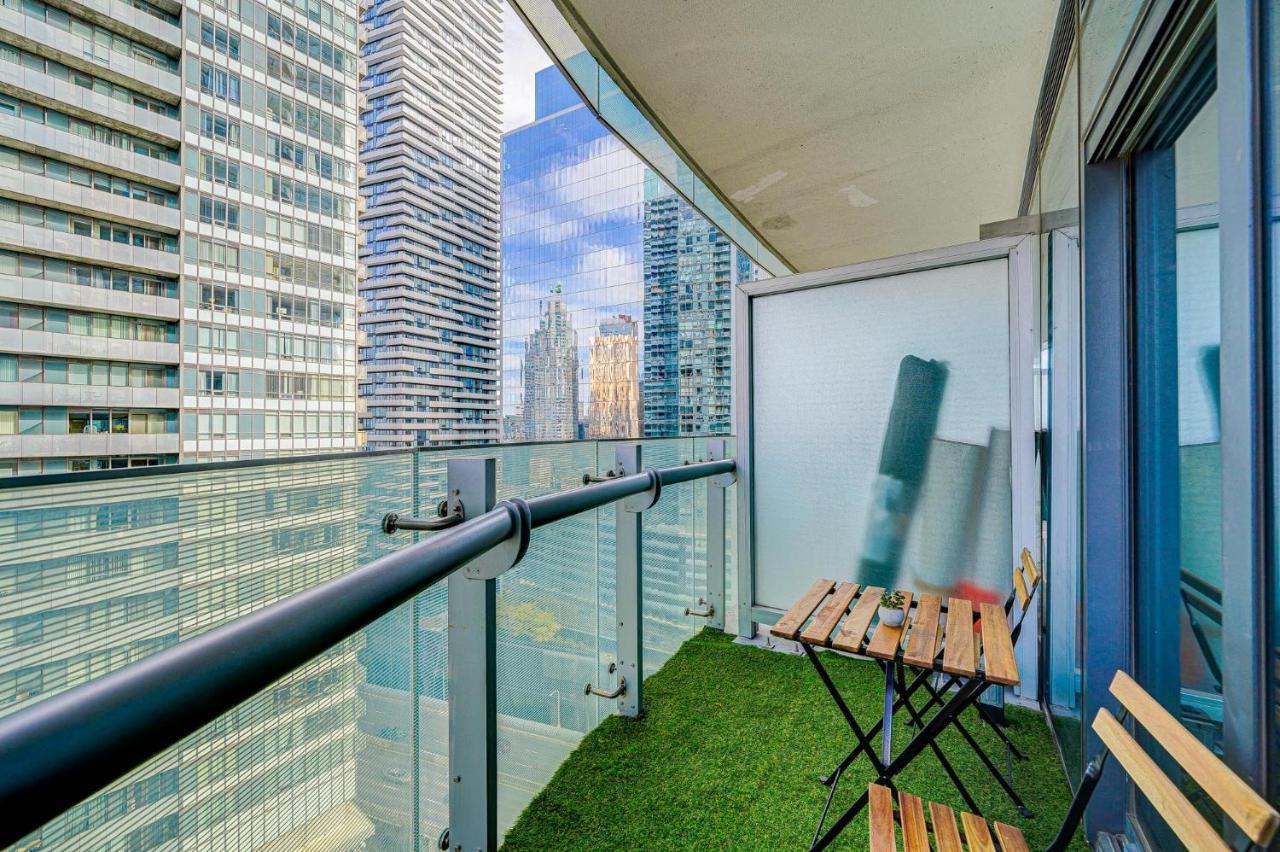 Signature Residence Toronto Bagian luar foto